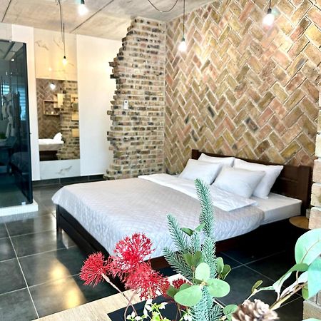 Comfortable Apartments With A Coffee Machine In The City Centre, Zlata Plaza Rivne Zewnętrze zdjęcie