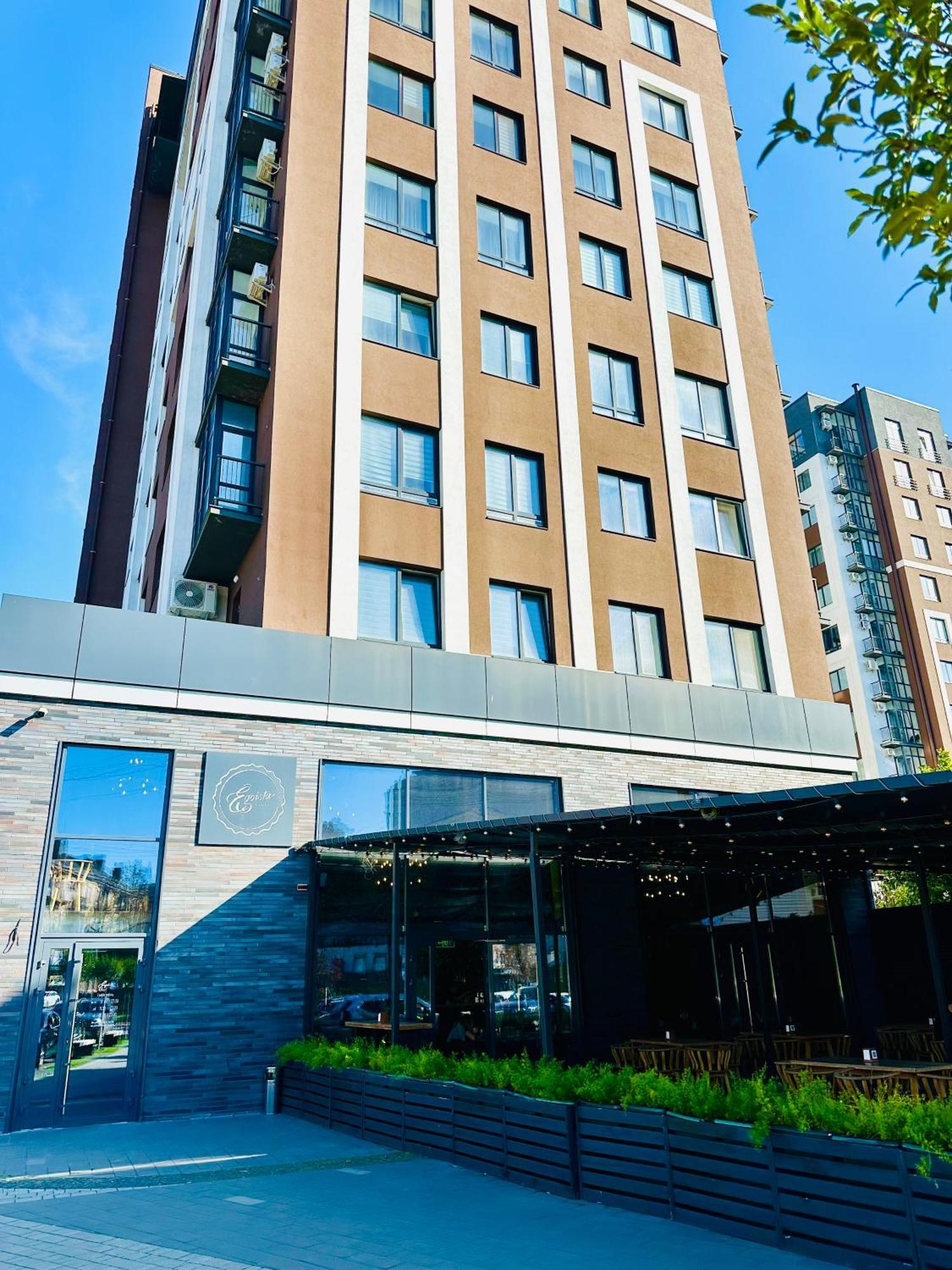 Comfortable Apartments With A Coffee Machine In The City Centre, Zlata Plaza Rivne Zewnętrze zdjęcie