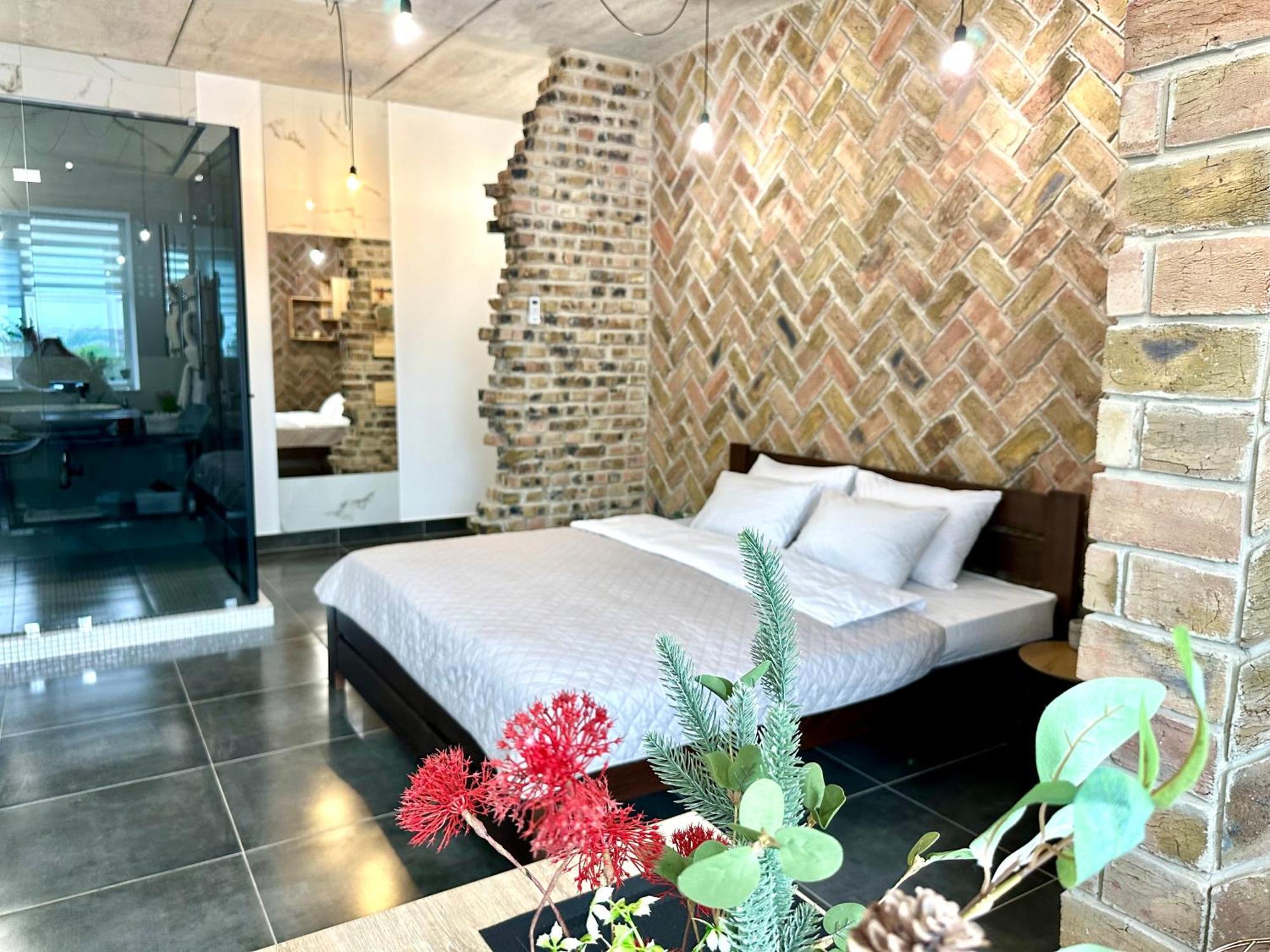 Comfortable Apartments With A Coffee Machine In The City Centre, Zlata Plaza Rivne Zewnętrze zdjęcie
